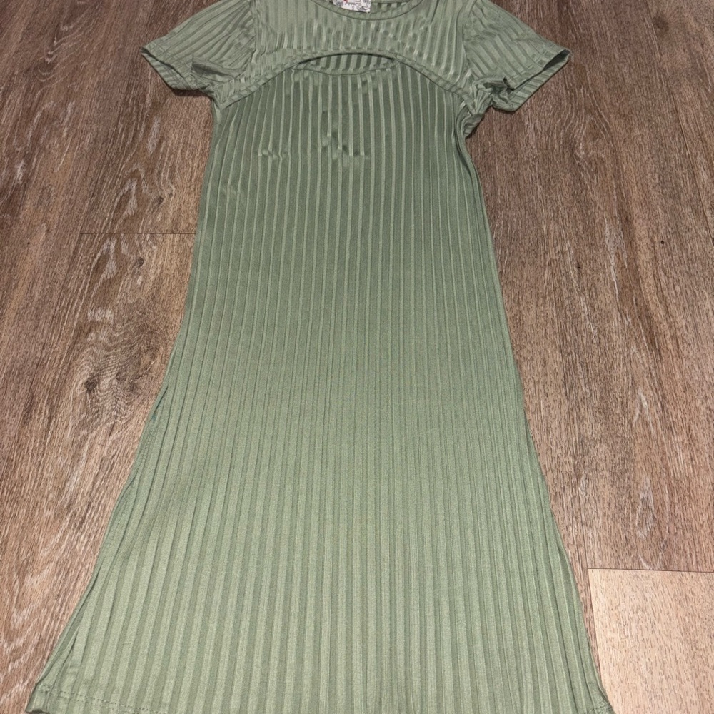 Poof! Green Ribbed Sheath Midi Dress Casual